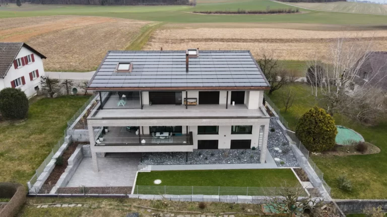 836_Solar-Indach-St-Erhard-30-kWp-LEVEL-Megasol-Energie-AG-362-01